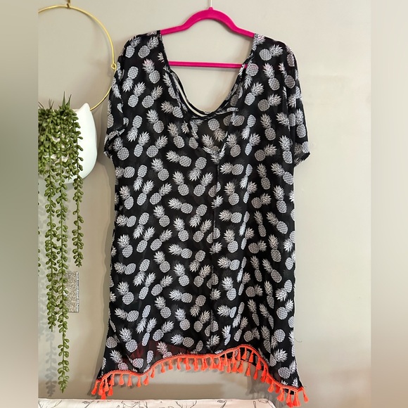Pineapple 🍍 swim coverup. No tag - Picture 2 of 5